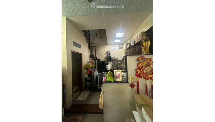 NHÀ 3 LẦU MÁI CHE THANG BTCT - HẺM ÂU DƯƠNG LÂN P3, Q8